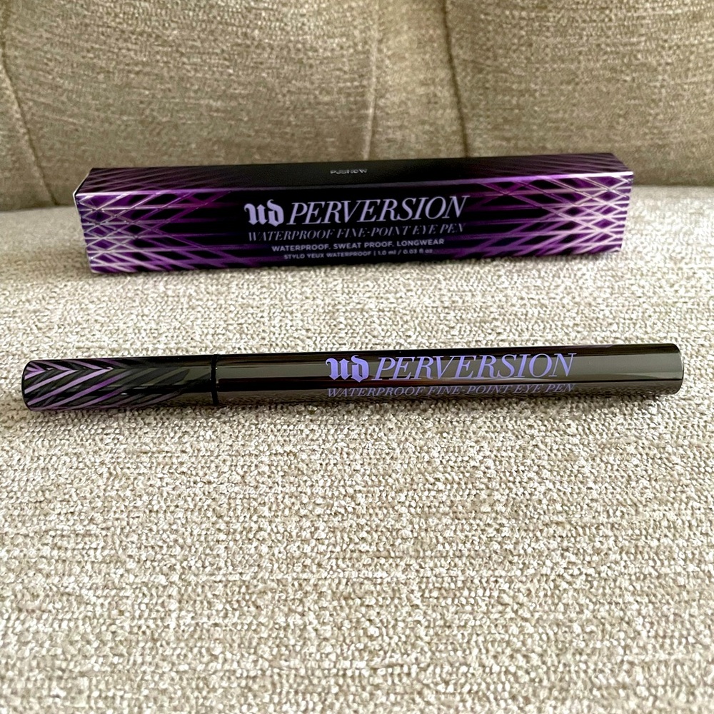 Urban Decay perversion waterproof fine point eye pen liquid eyeliner